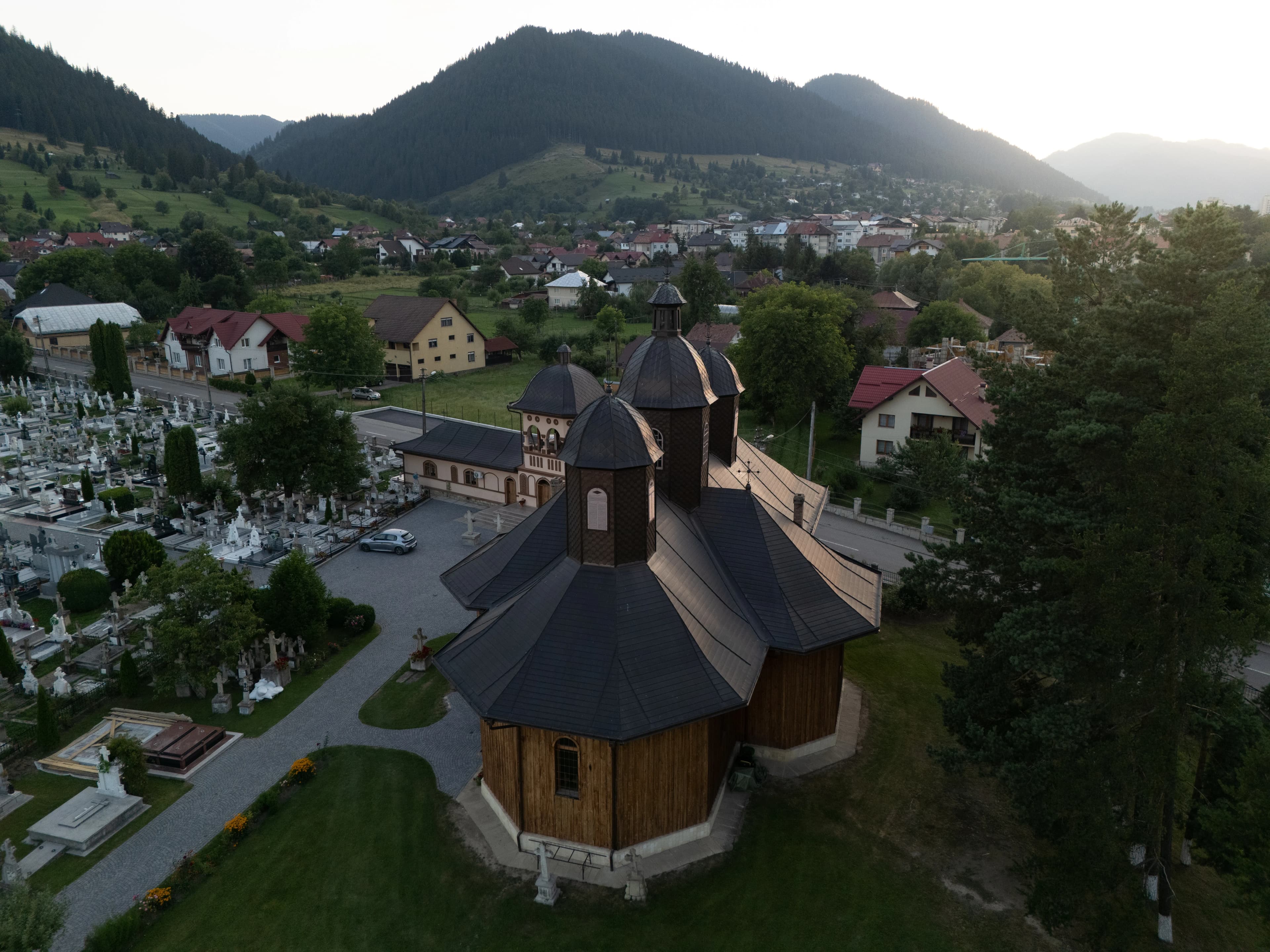 BISERICA DE LEMN „NAȘTEREA MAICII DOMNULUI”