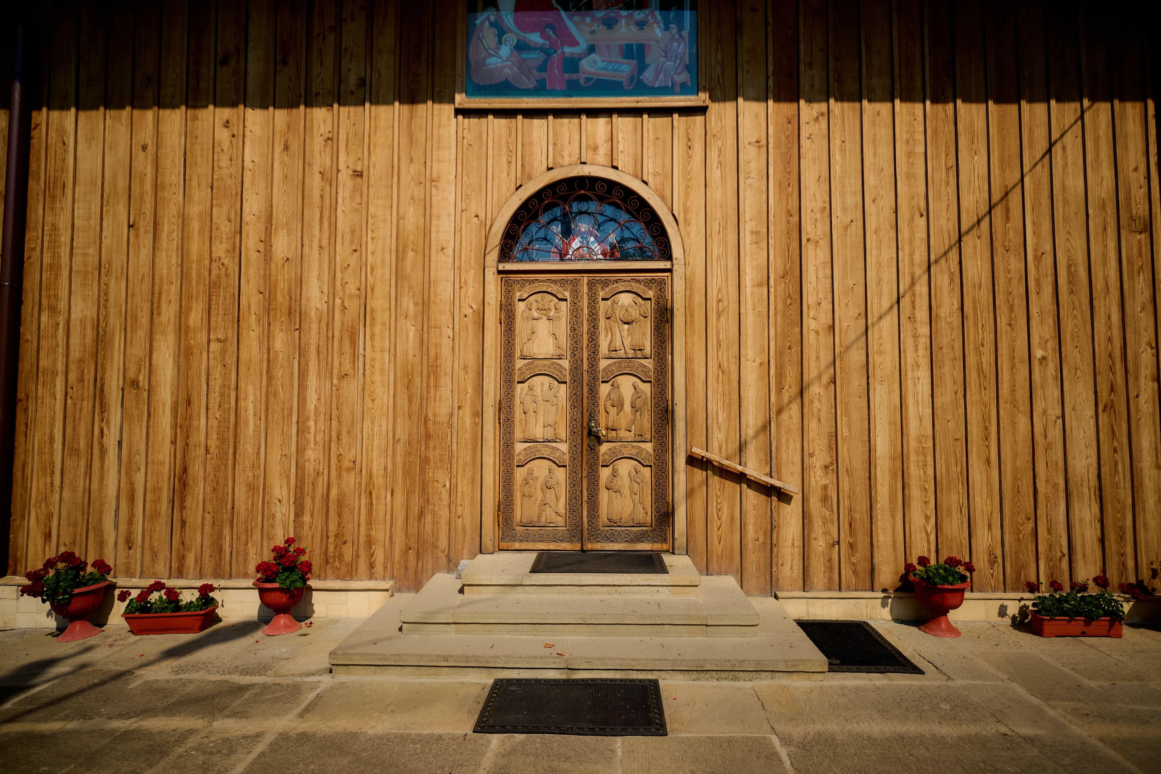 BISERICA DE LEMN „NAȘTEREA MAICII DOMNULUI”