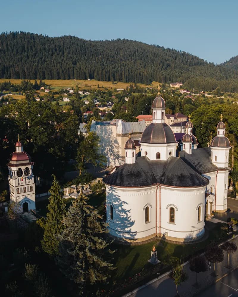 BISERICA „SFÂNTUL NICOLAE ”