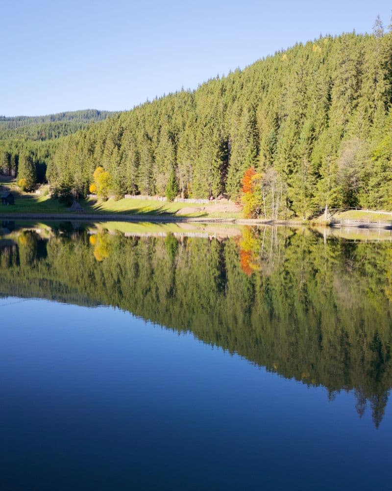 LACUL IEZER