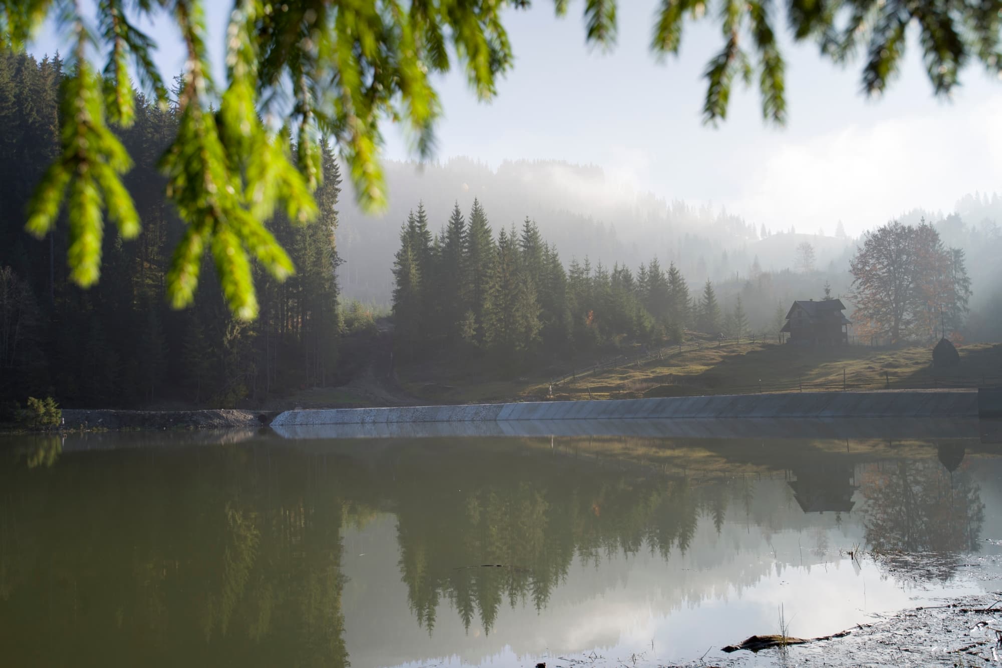 LACUL IEZER